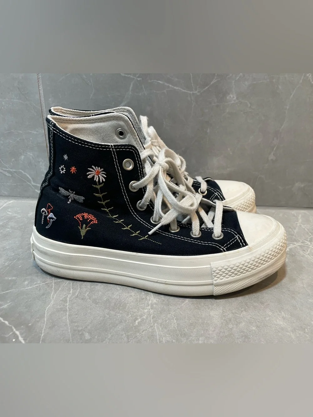 Converse Chuck Taylor All Star Lift Platform Enchanted Garden Floral US 6.5 EUC